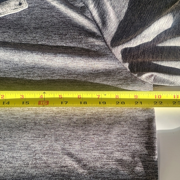 Oakley Men's Gray Polo Shirt. Size L - Picture 7 of 11